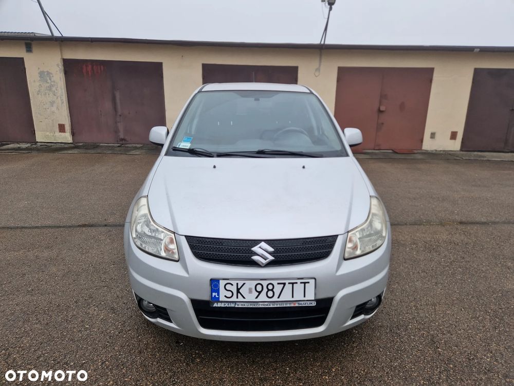 Suzuki SX4 1.6 GS / Premium - 14