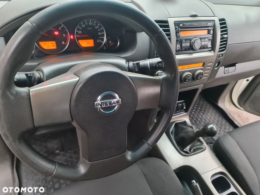 Nissan Pathfinder 2.5 DCi Comfort - 10