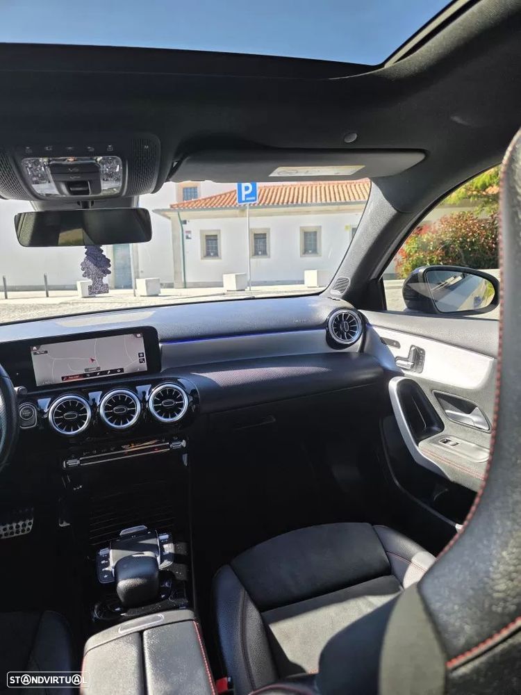 Mercedes-Benz A 250 e 8G-DCT AMG Line - 30