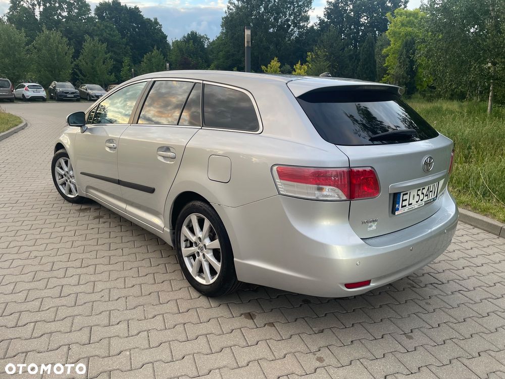 Toyota Avensis 2.2 D-4D Sol Plus - 5