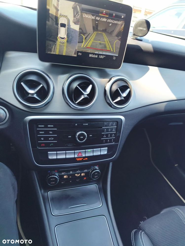 Mercedes-Benz GLA 200 7G-DCT AMG Line - 21