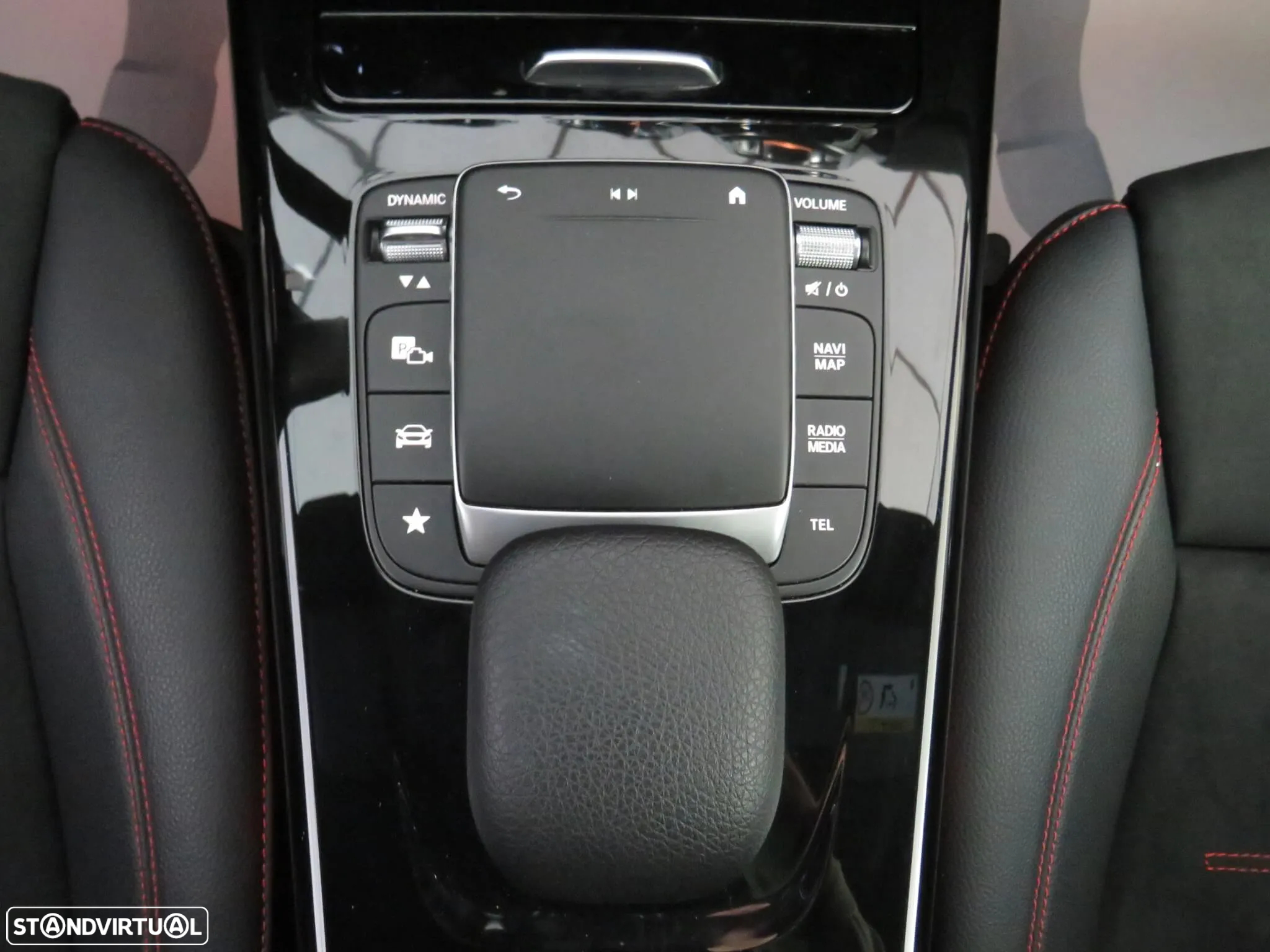 Mercedes-Benz CLA 180 d Shooting Brake AMG Line Aut. - 48