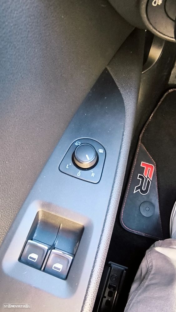 SEAT Leon SC 2.0 TDI DPF S&S FR - 43