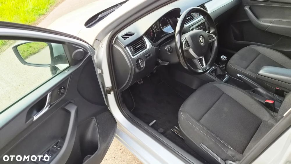 Skoda RAPID 1.6 TDI DPF Style - 6