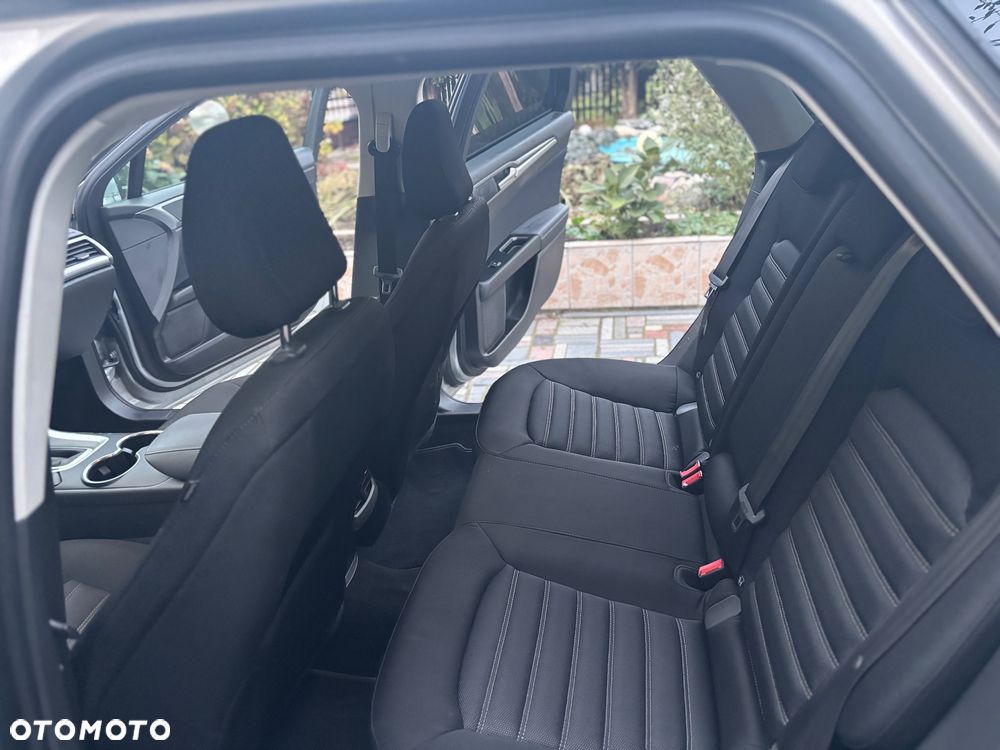 Ford Mondeo 2.0 TDCi Ambiente PowerShift - 15