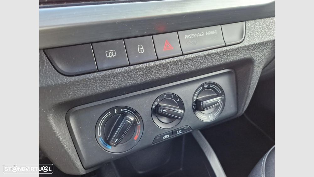 Skoda Fabia 1.0 TSI Ambition DSG - 10