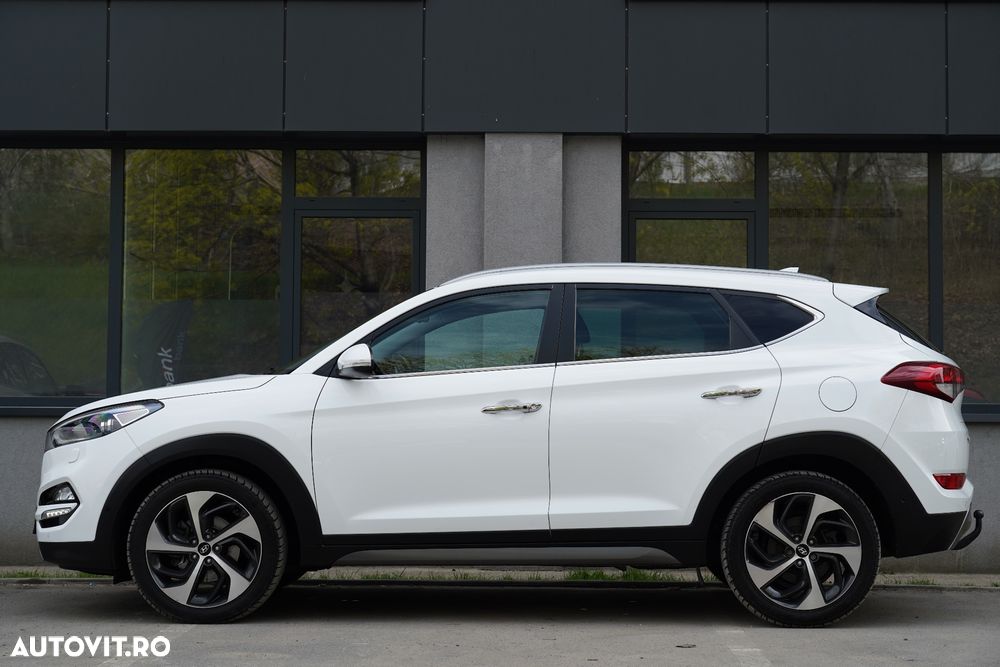 Hyundai Tucson 2.0 CRDI 4WD Automatik Premium - 12