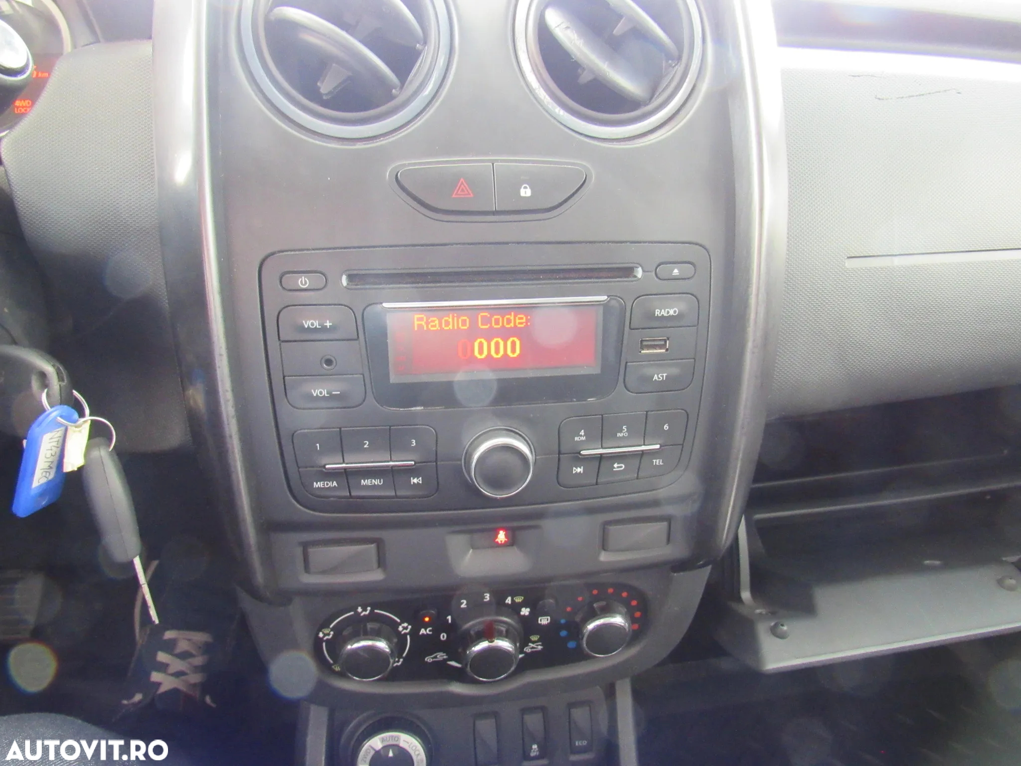 Dacia Duster 1.5 dCi 4x4 Laureate - 11
