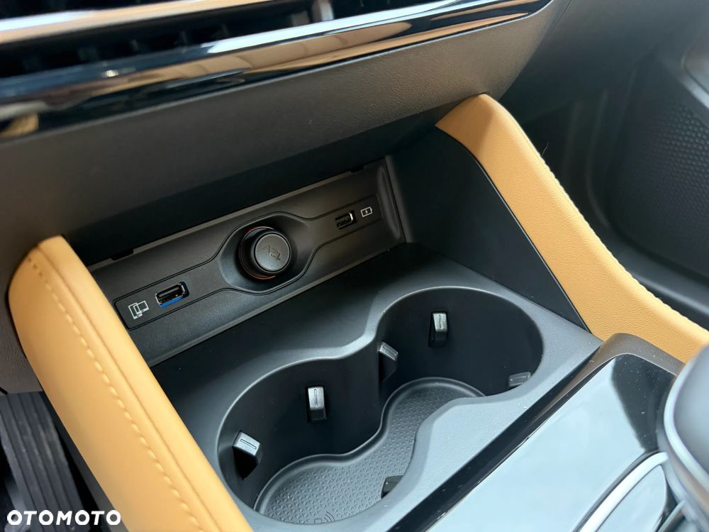 MG HS 1.5T HEV+ Exclusive - 16