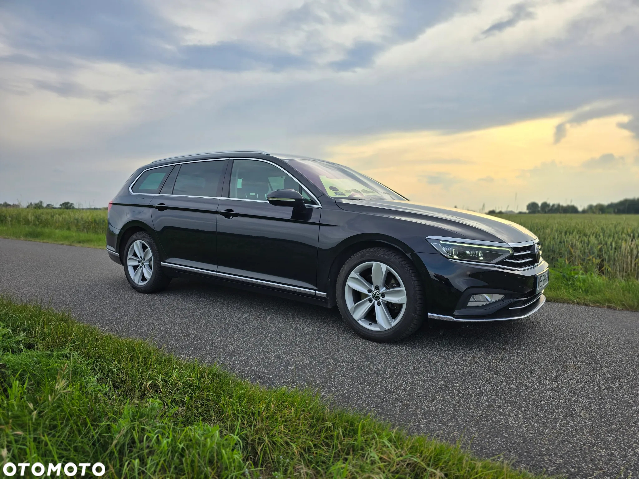 Volkswagen Passat 2.0 TDI Elegance DSG - 6