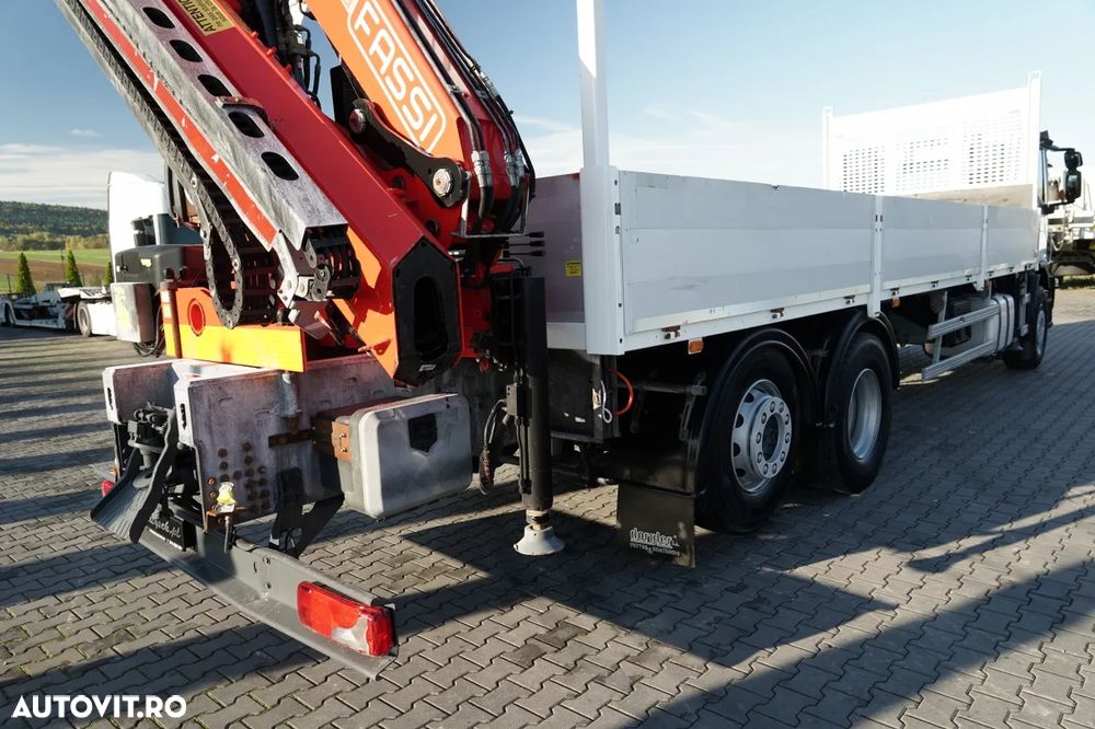 Iveco STRALIS 460 / 6X2 / LIVRARE 8,1 m + HDS FASSI. F185 CAPACITATE MAXIMĂ DE ÎNCĂRCARE 5.500 KG / RADIOCOMANDĂ / ROTATOARE - 14