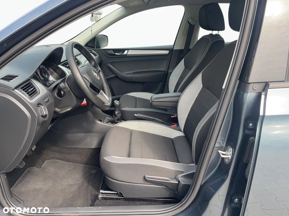 Skoda RAPID 1.0 TSI Ambition - 8