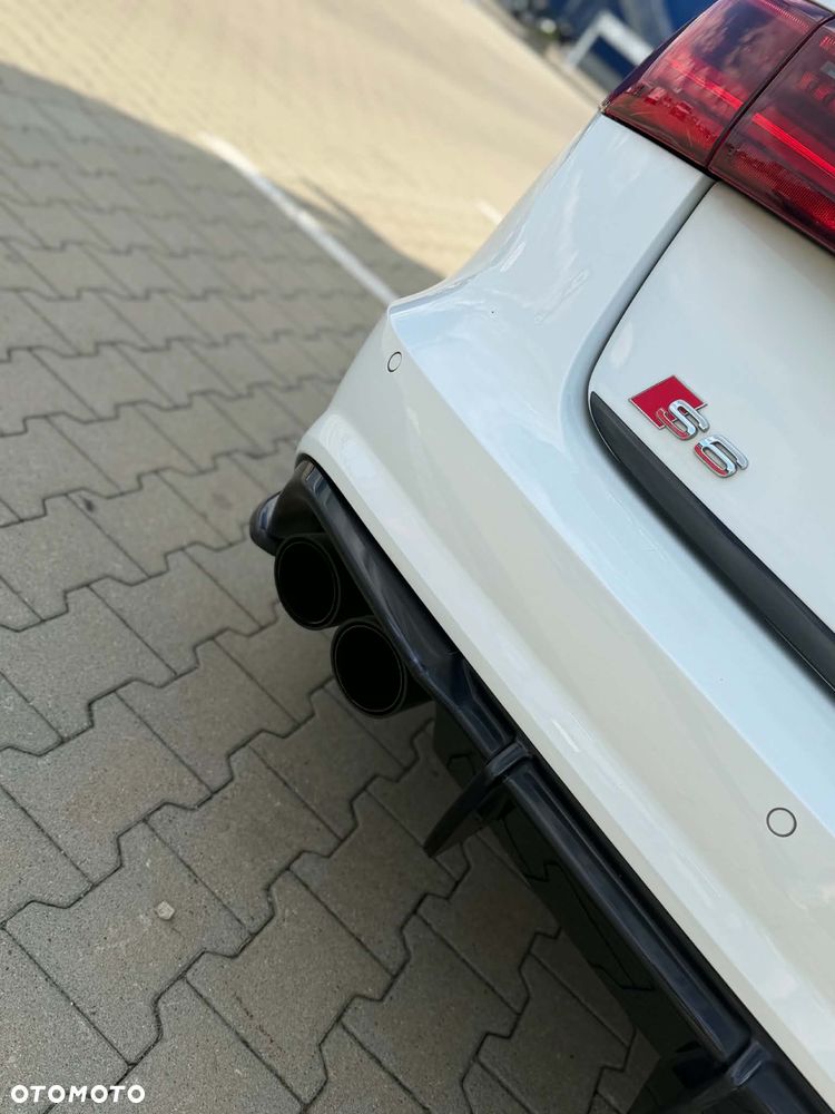 Audi S6 Avant - 13