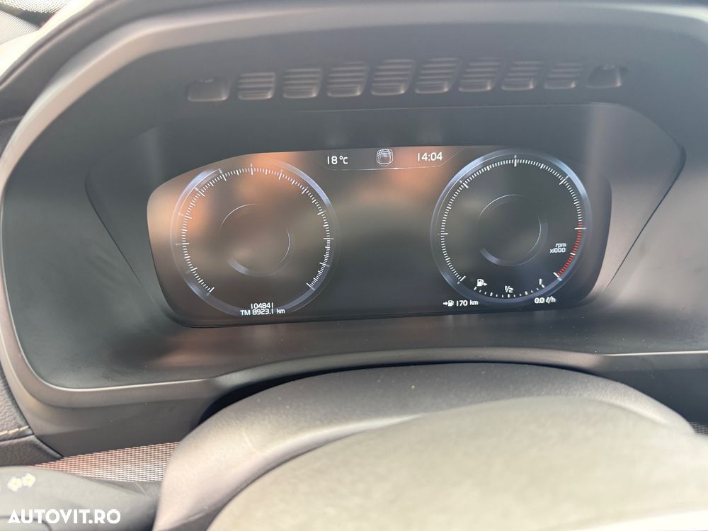 Volvo XC 90 D5 AWD Geartronic RDesign - 17