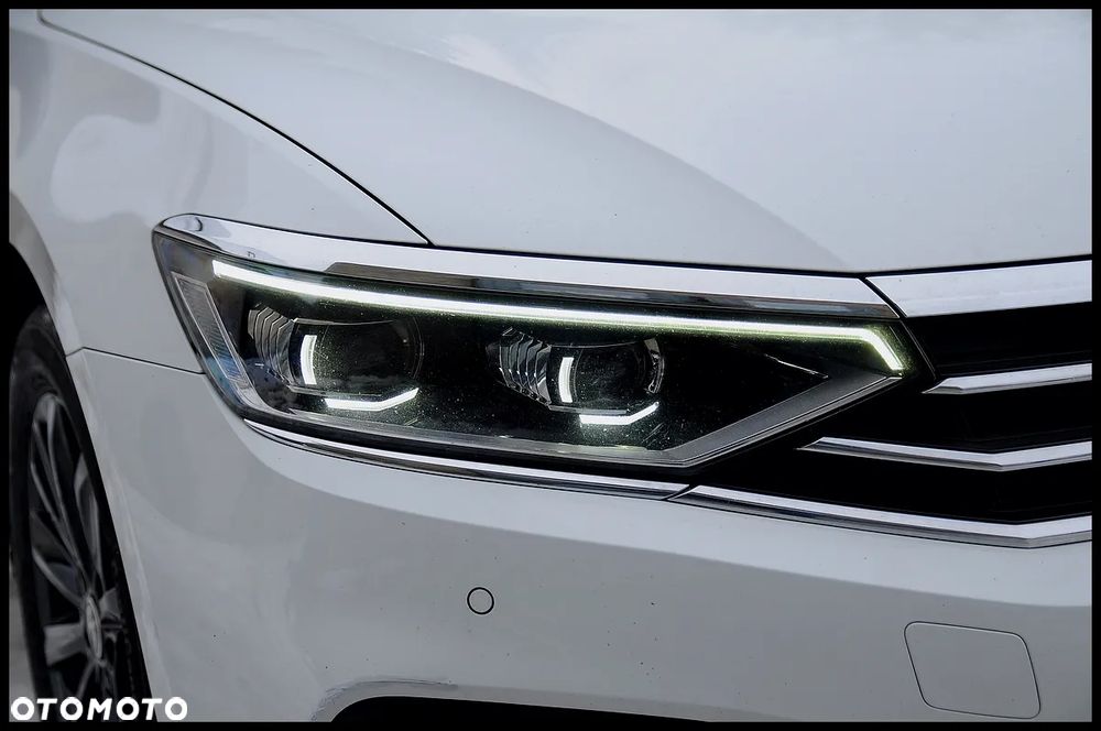 Volkswagen Passat Variant - 16