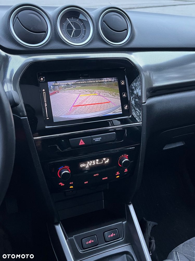 Suzuki Vitara 1.4 Boosterjet Hybrid Comfort+ - 16