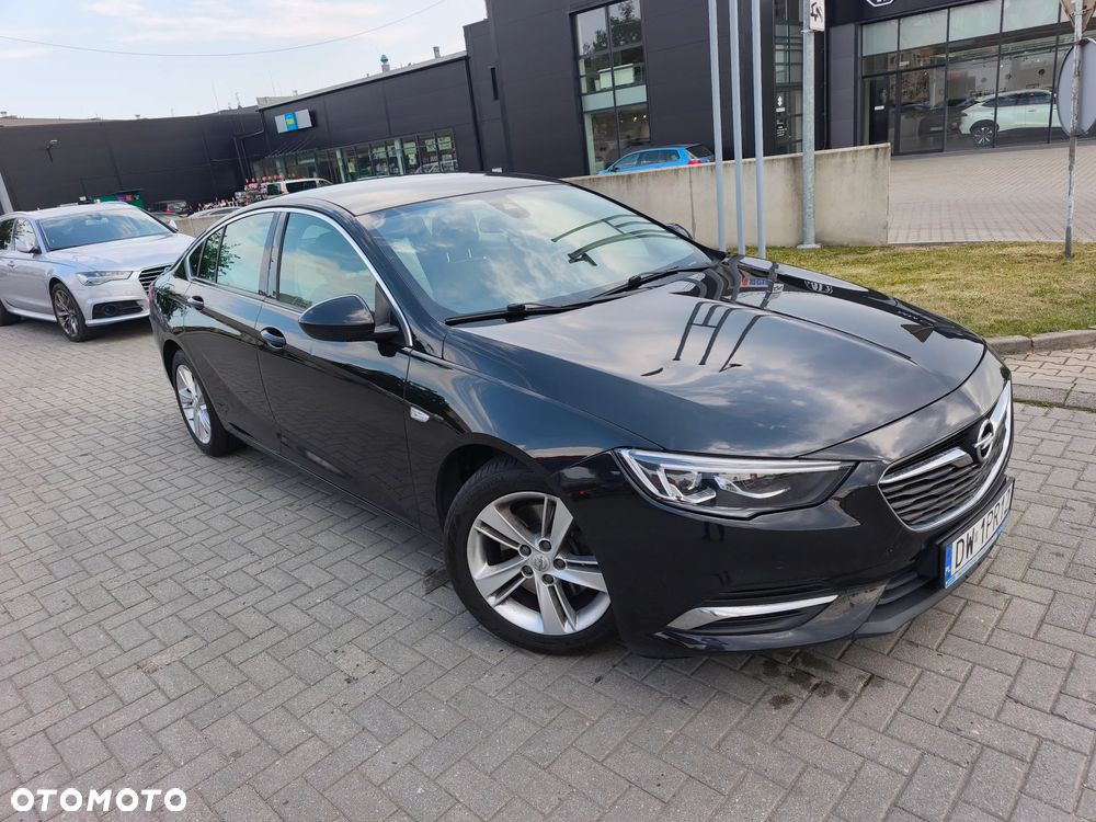 Opel Insignia - 1
