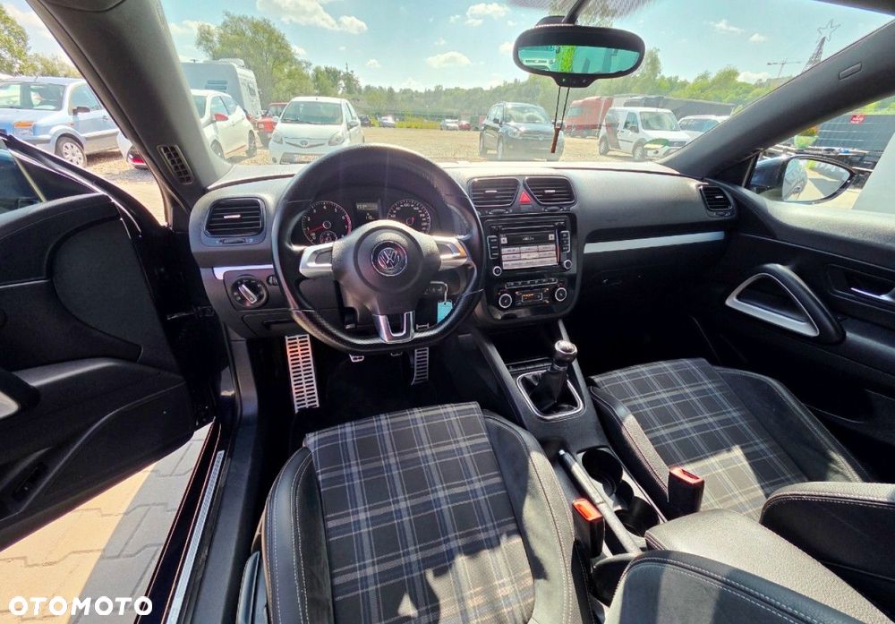 Volkswagen Scirocco - 8