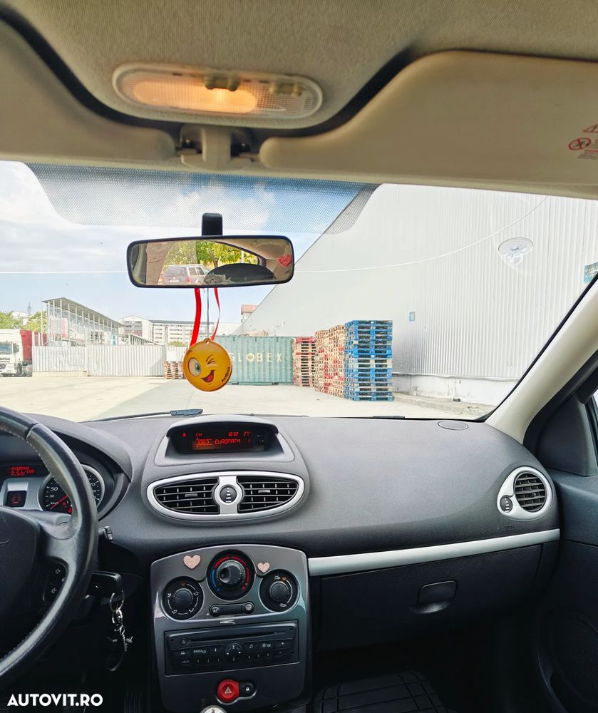 Renault Clio III 1.5dCi Expression - 7