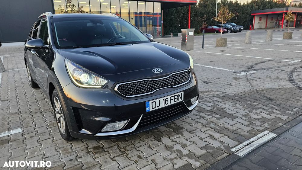 Kia Niro 1.6 GDI 2WD Aut. Spirit - 2
