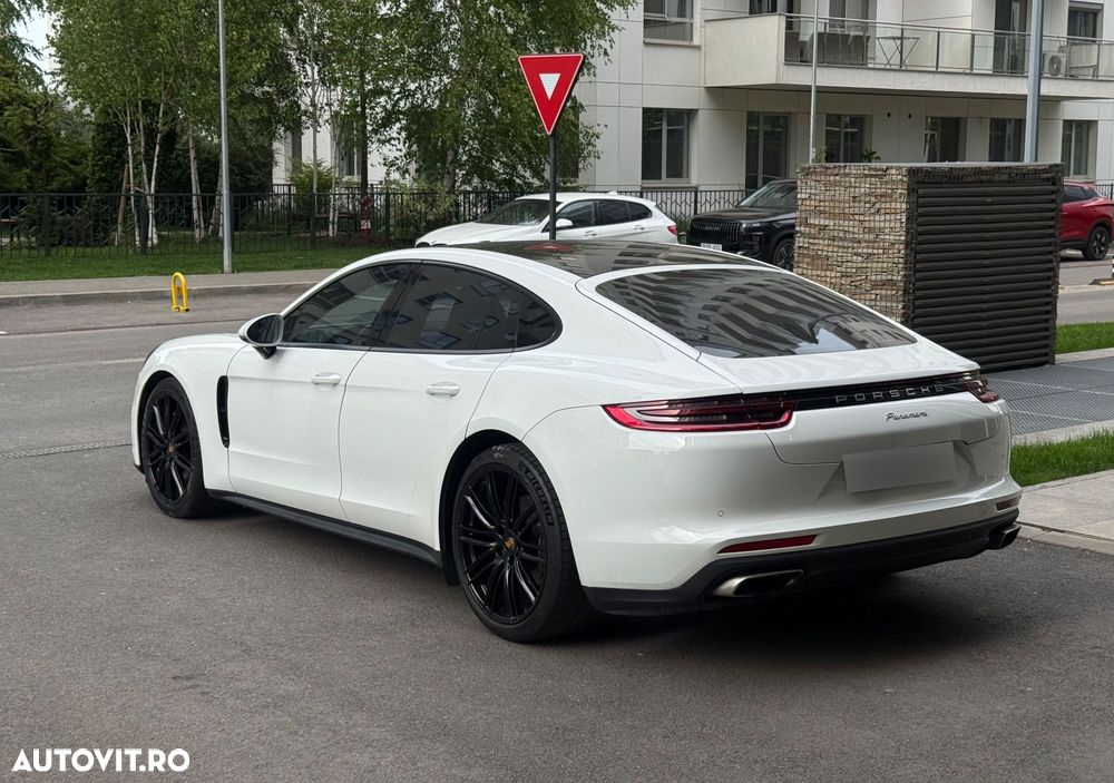 Porsche Panamera - 5