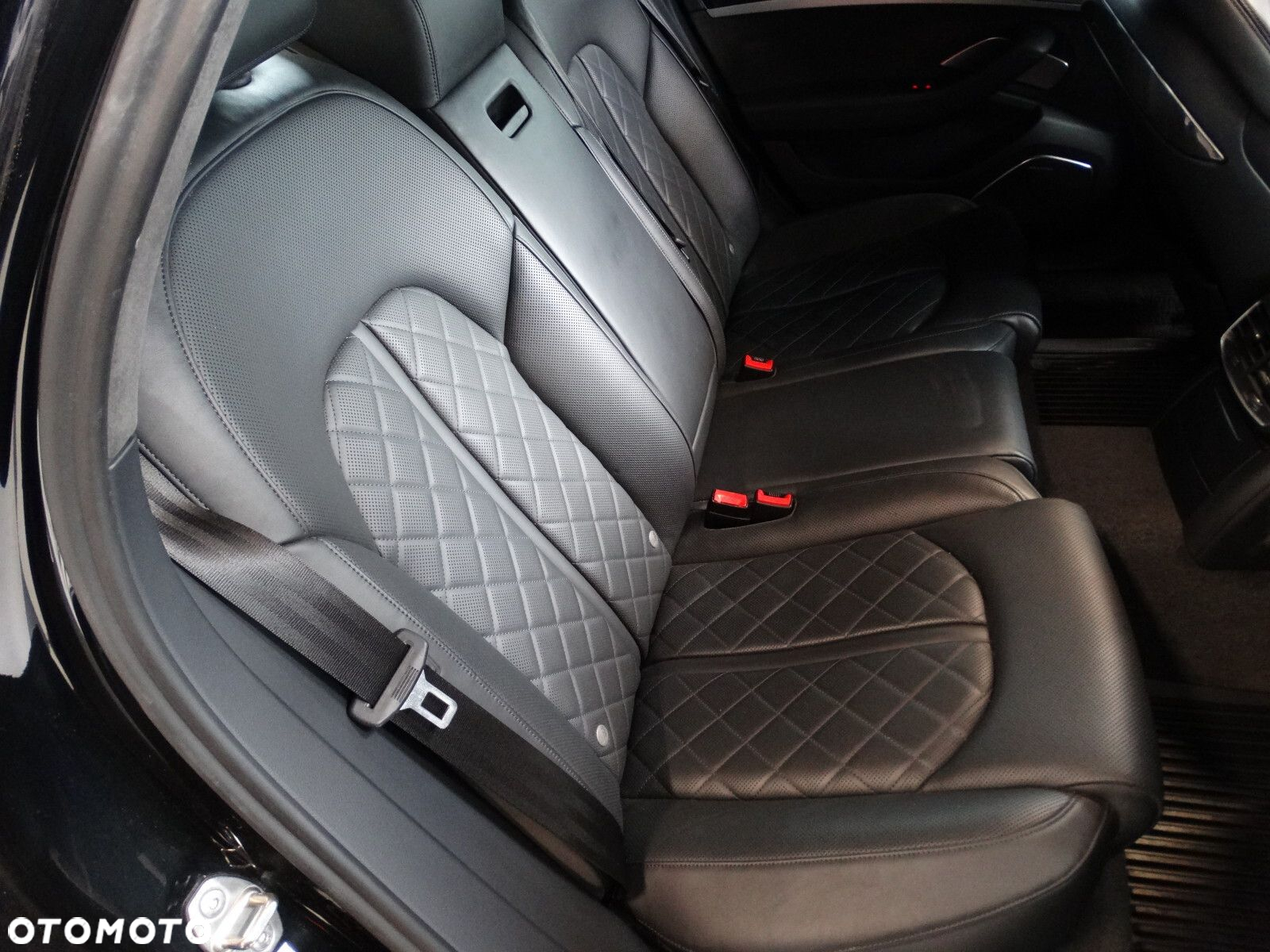 Audi S8 - 16