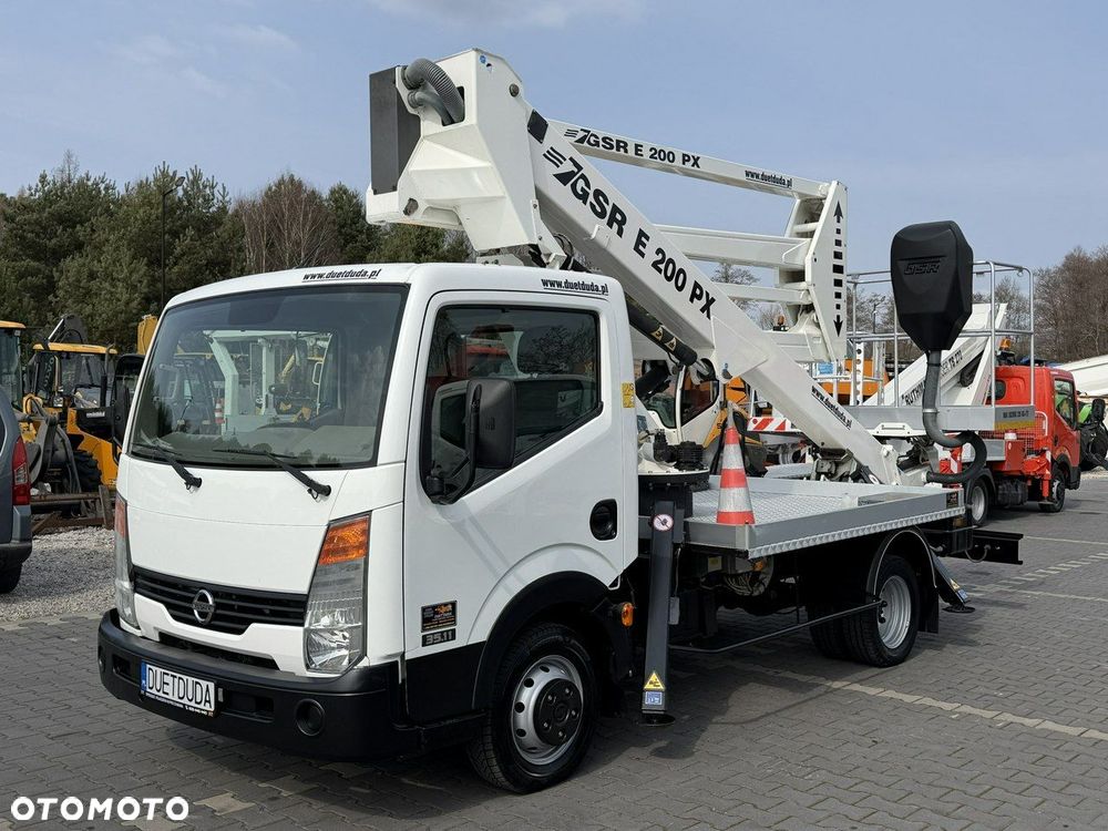 Nissan Cabstar - 4