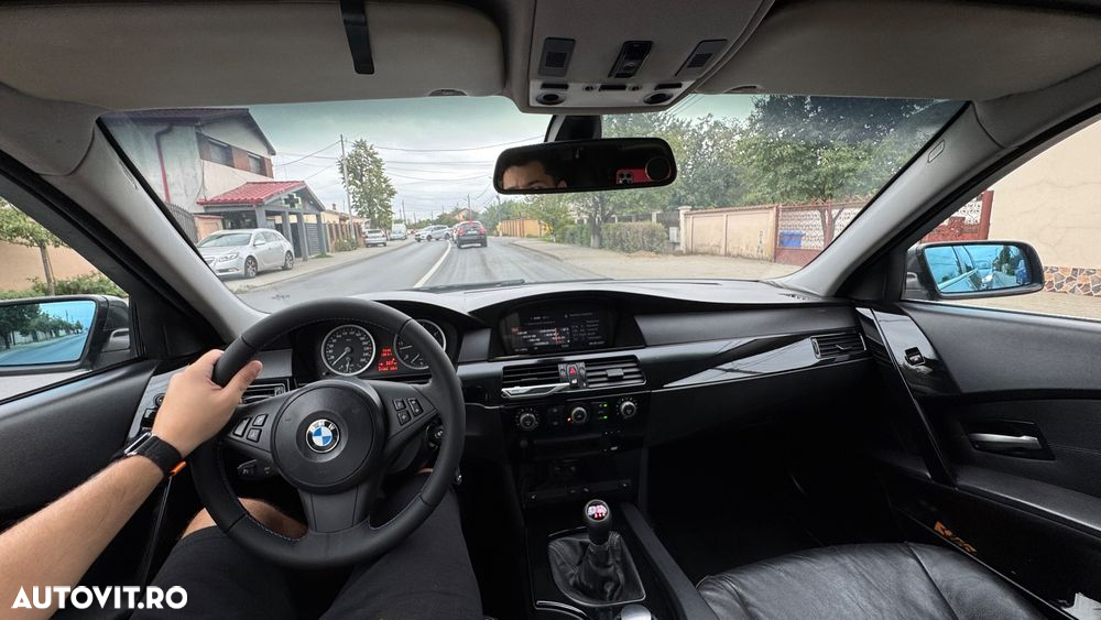 BMW Seria 5 525d - 21