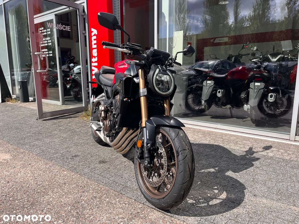 Honda CB - 1
