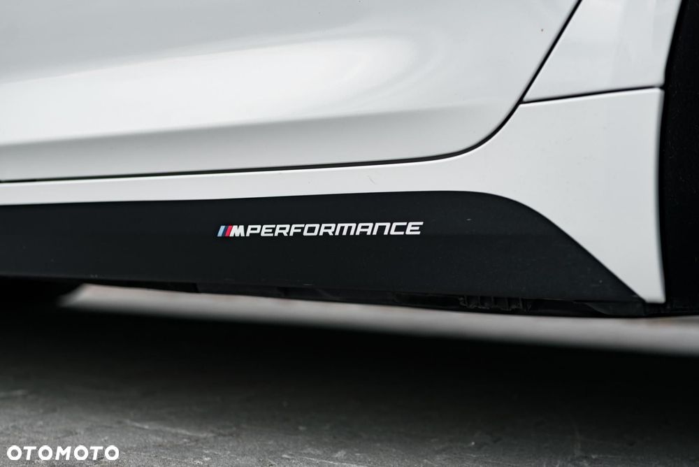 BMW Seria 5 520d - 39