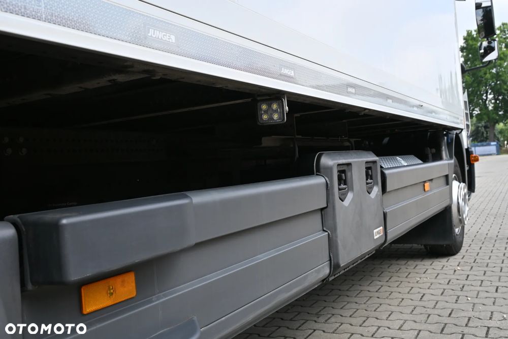 Mercedes-Benz Atego 1527 kontener 7,25 winda 2 T klima kamery - 9