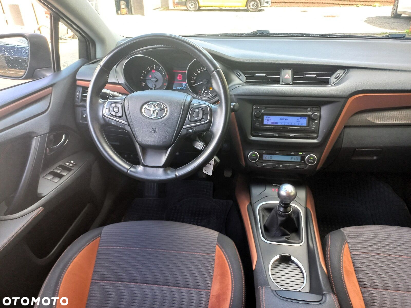 Toyota Avensis - 11