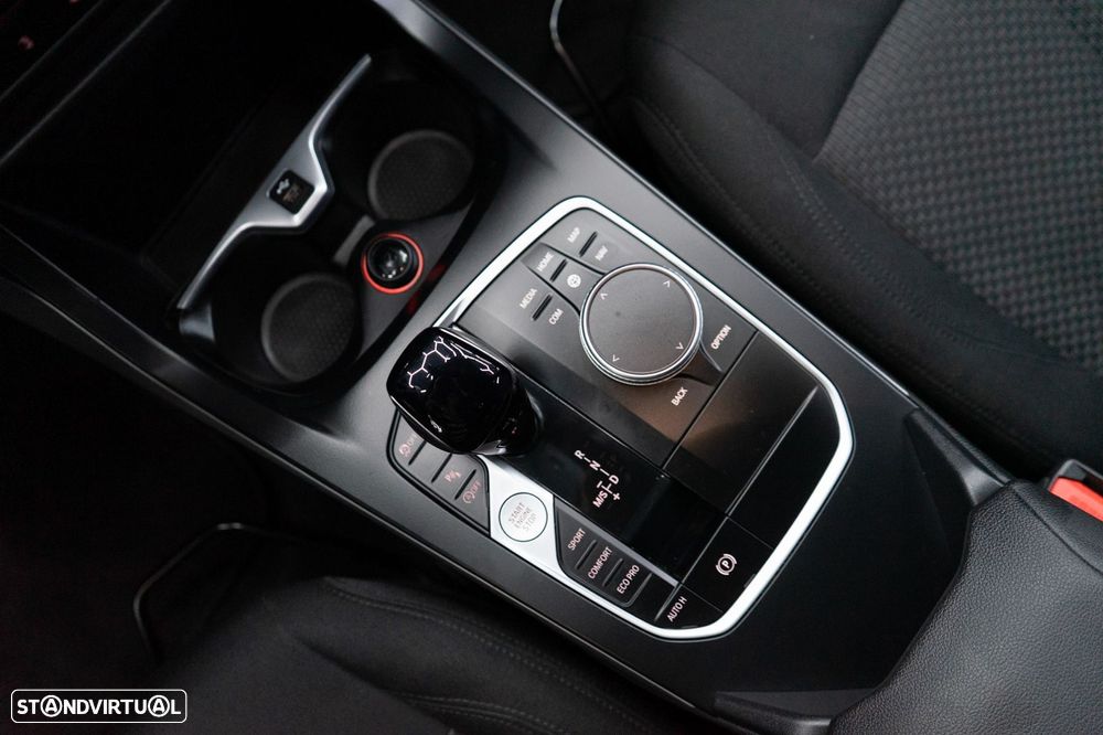 BMW 116 d Aut. Sport Line - 29