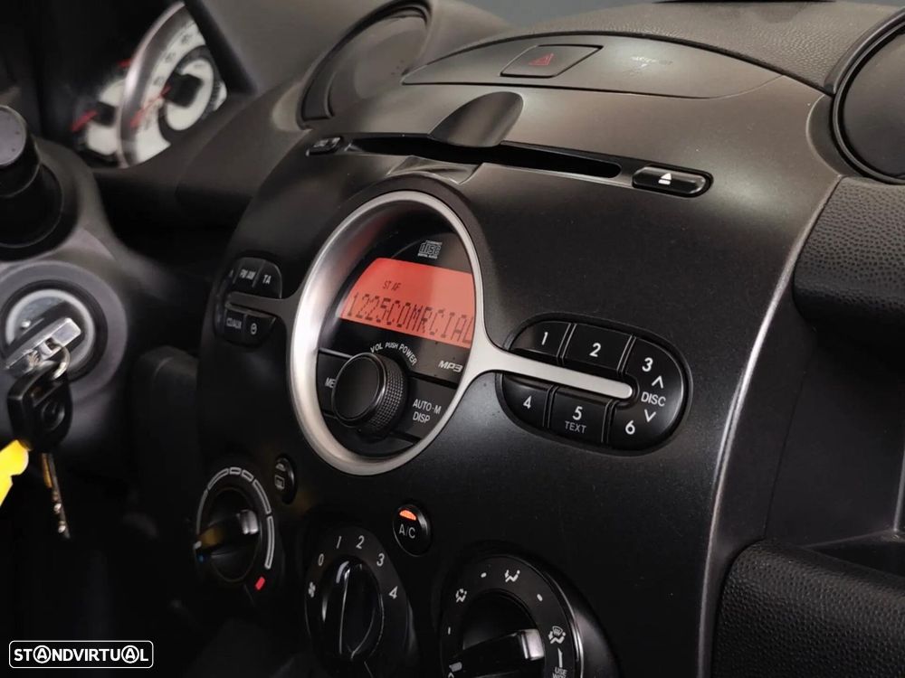 Mazda 2 1.3 MZR Comfort - 37