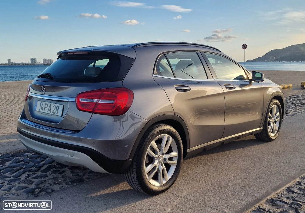Mercedes-Benz GLA 200 CDi Urban Aut. - 2