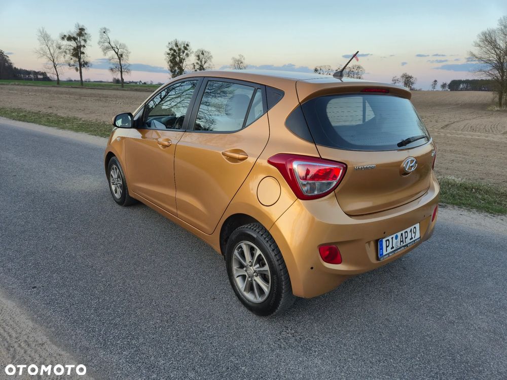 Hyundai i10 - 10