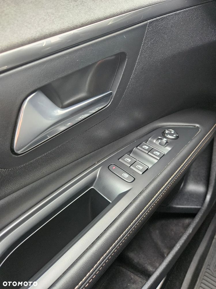 Peugeot 5008 2.0 BlueHDi GT S&S EAT8 - 19