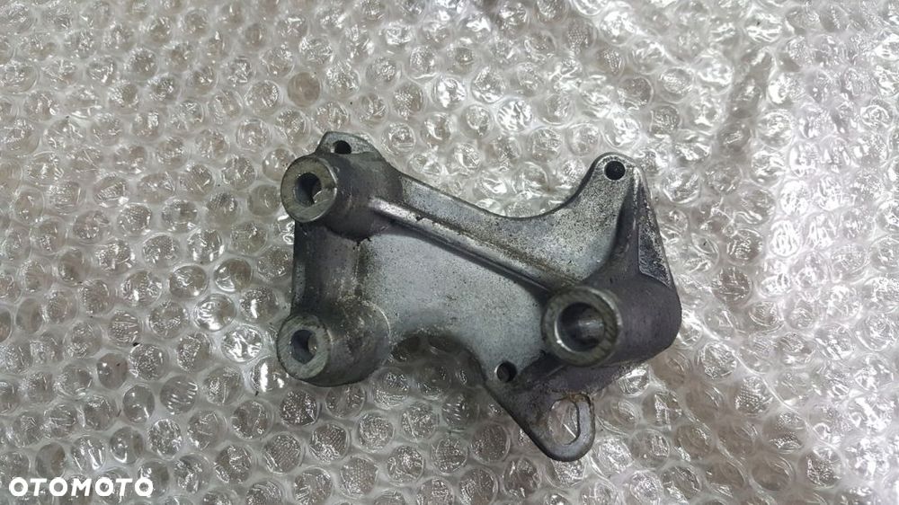 UCHWYT MOCOWANIE VW SEAT 1.8 APG 06A903103 - 2