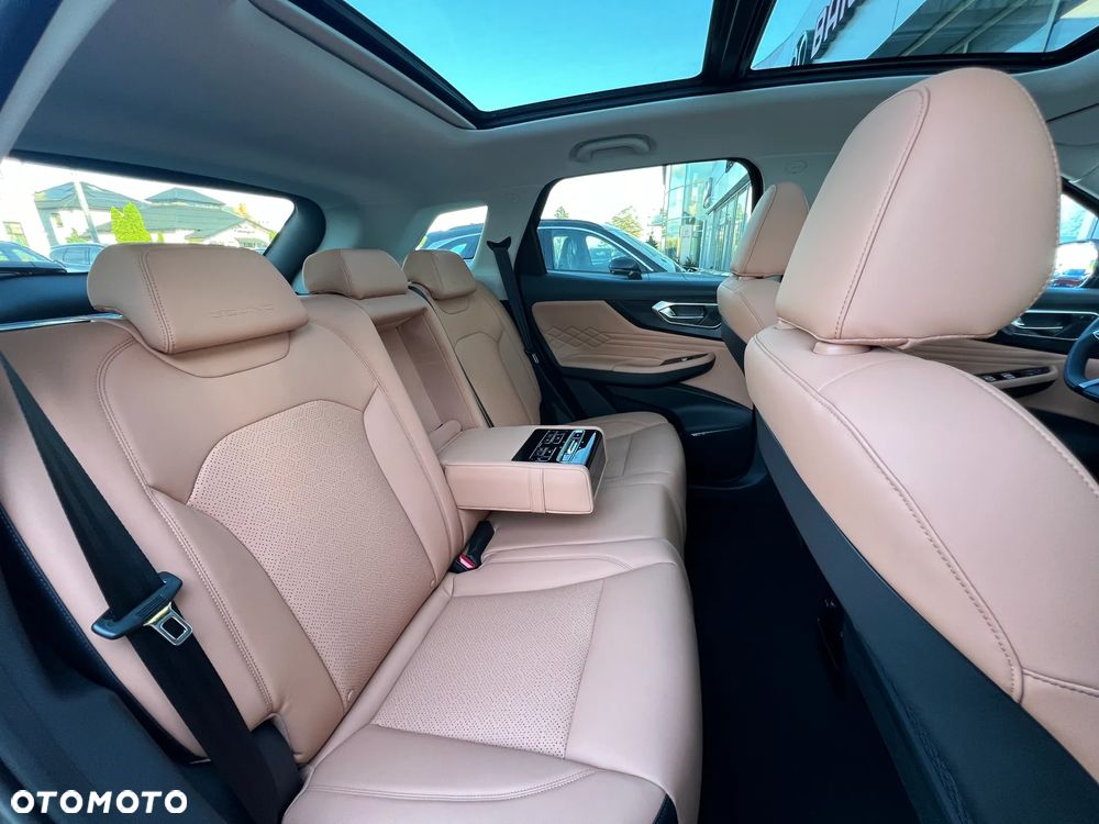 BAIC 7 1.5T Luxury Plus DCT - 9