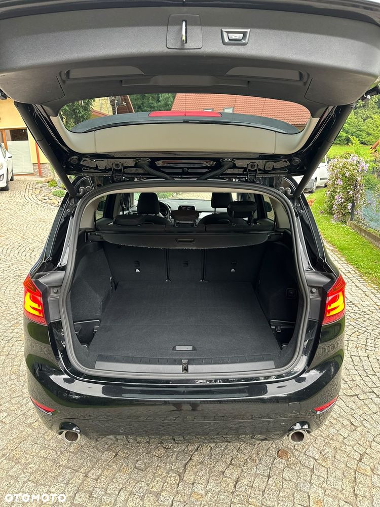 BMW Seria 2 218d xDrive - 9