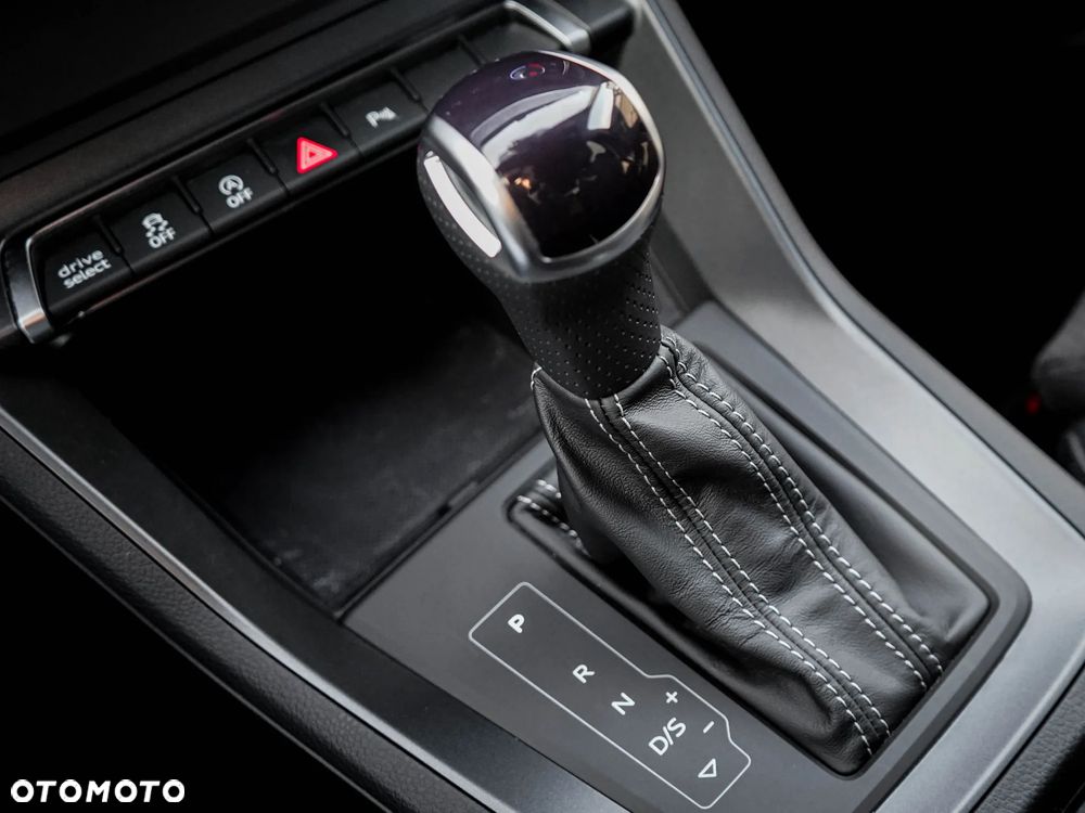 Audi Q3 40 TFSI Quattro S-Line S tronic - 22