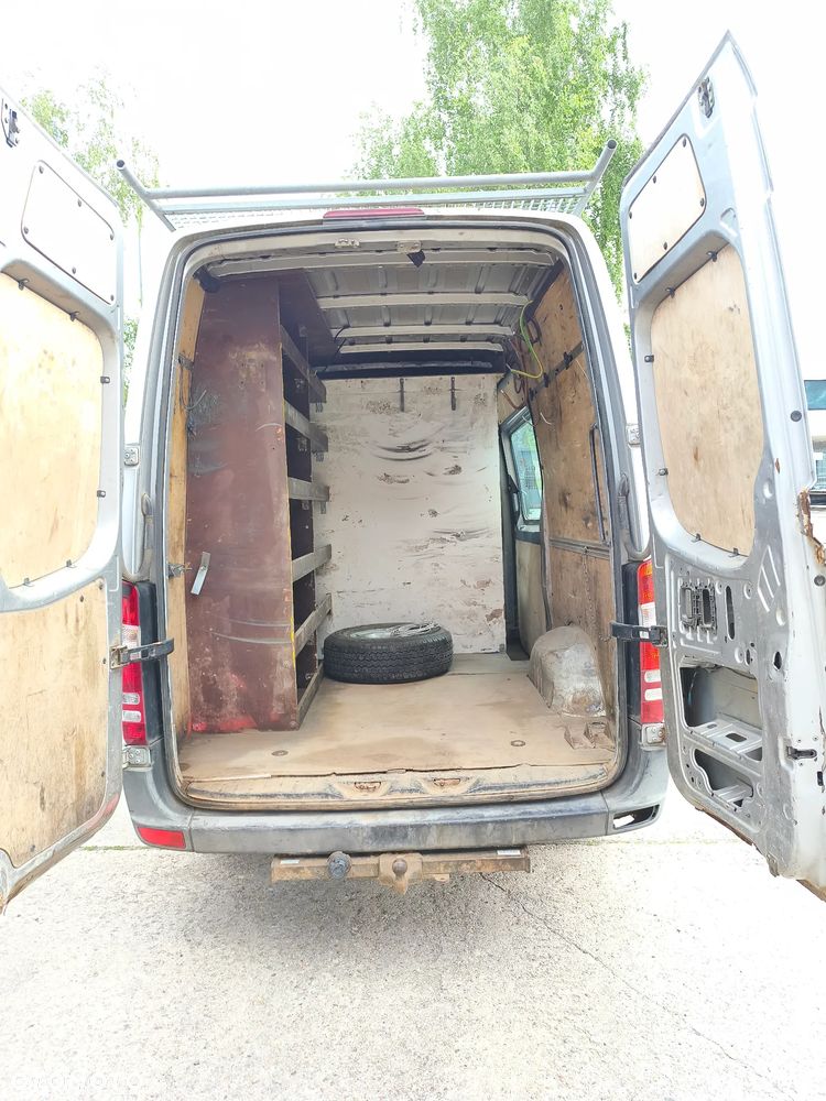Mercedes-Benz Sprinter - 9
