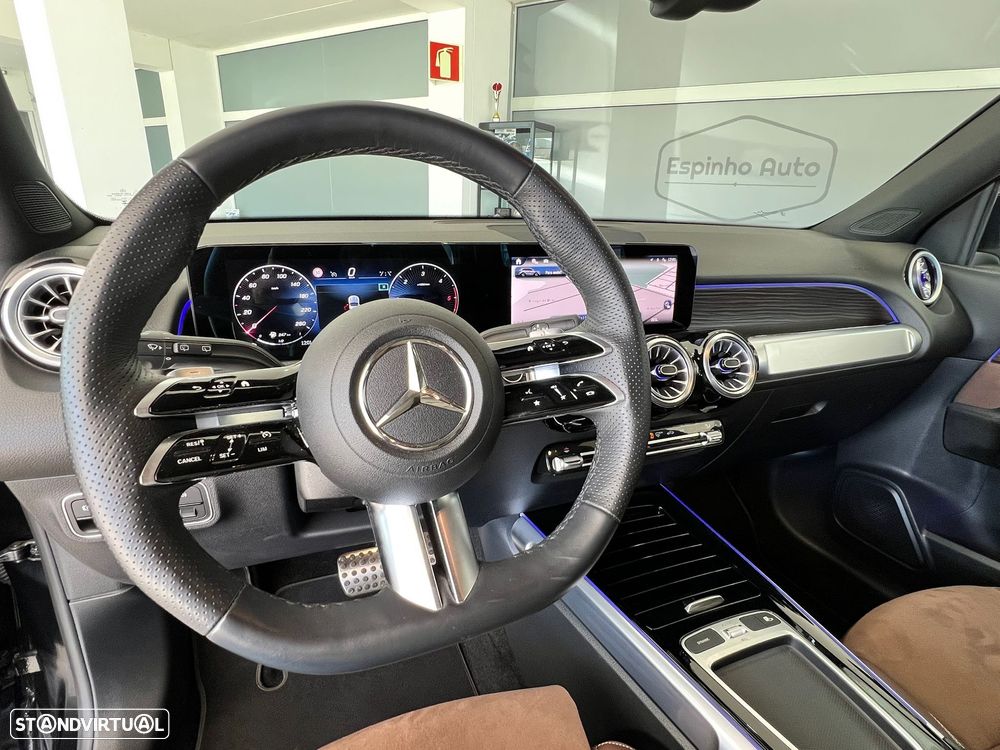 Mercedes-Benz GLB 180 d AMG Line - 24