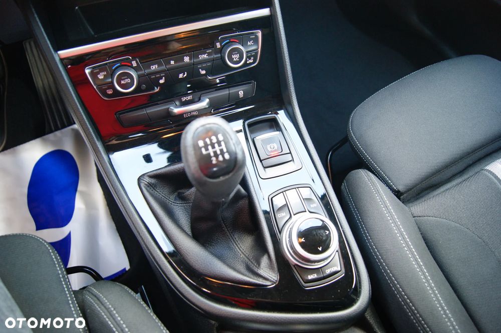 BMW Seria 2 218d GT Sport Line - 24
