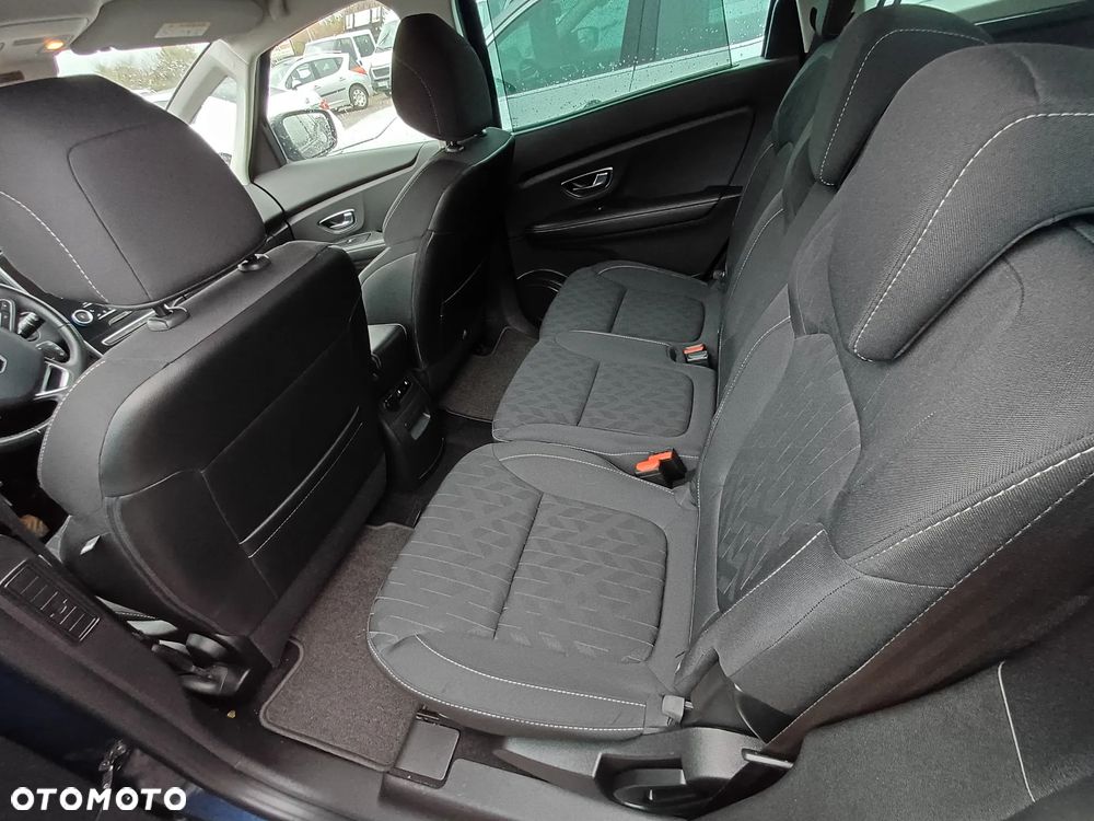 Renault Grand Scenic - 19