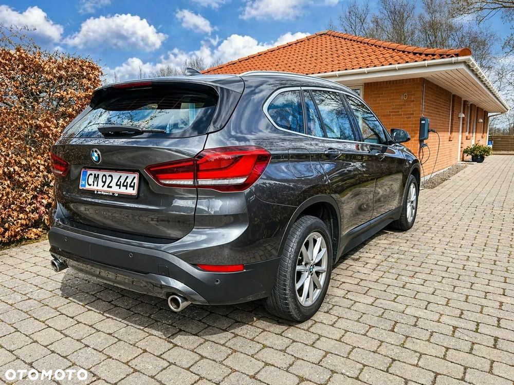 BMW X1 sDrive20i GPF Sport Line sport - 6