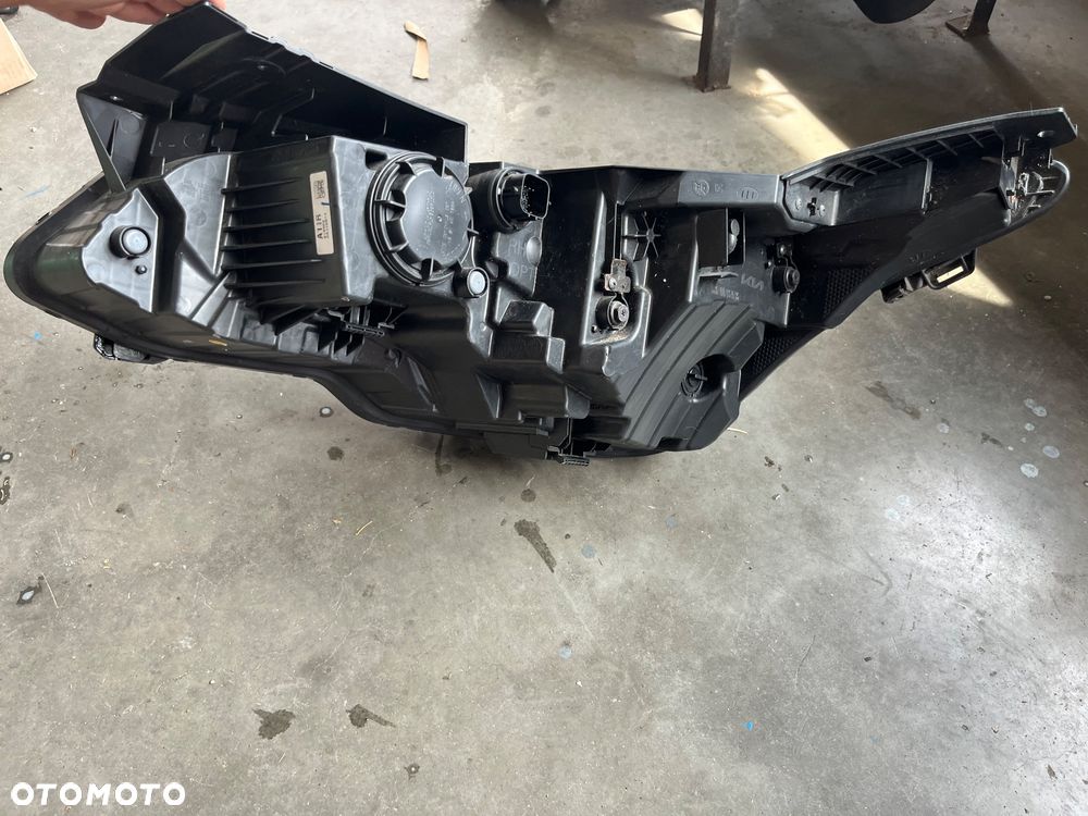 Lampa przednia prawa KIA EV6 FULL LED - 8