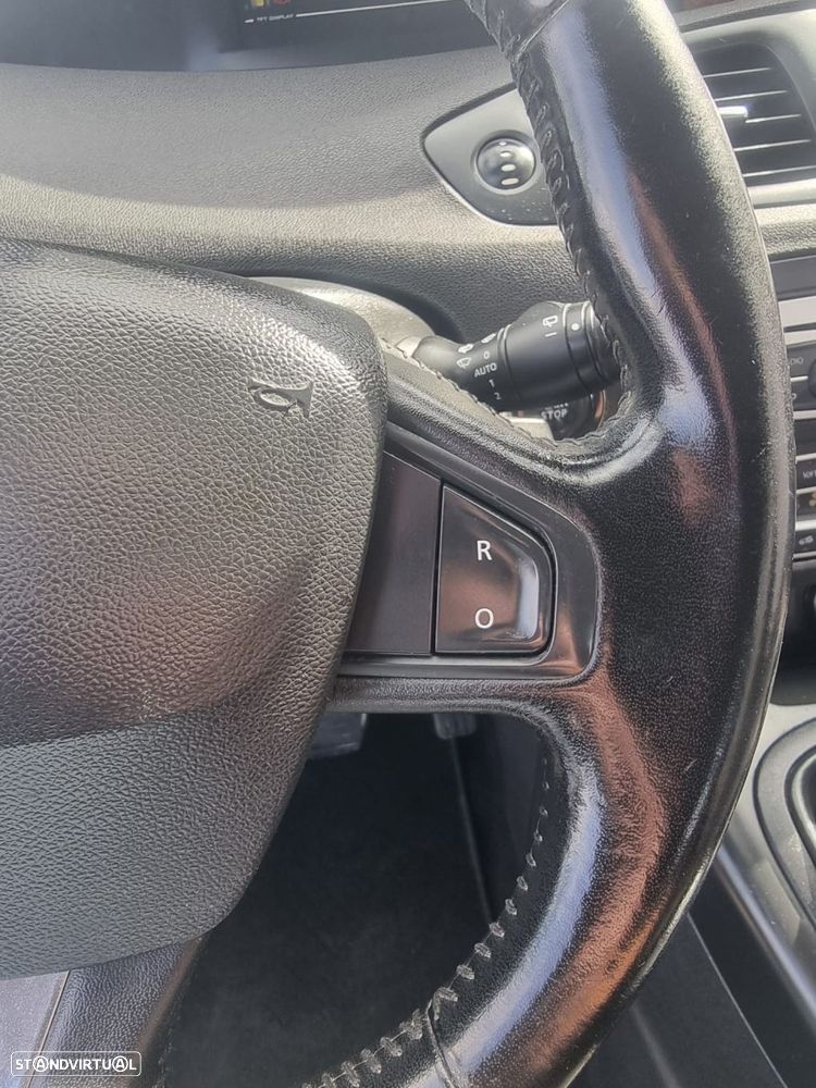 Renault Scénic 1.5 dCi Expression SS - 19