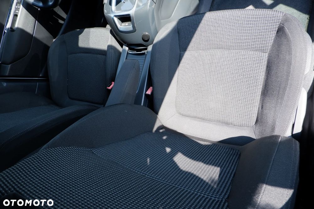 Peugeot 5008 HDI FAP 110 EGS6 Premium - 8