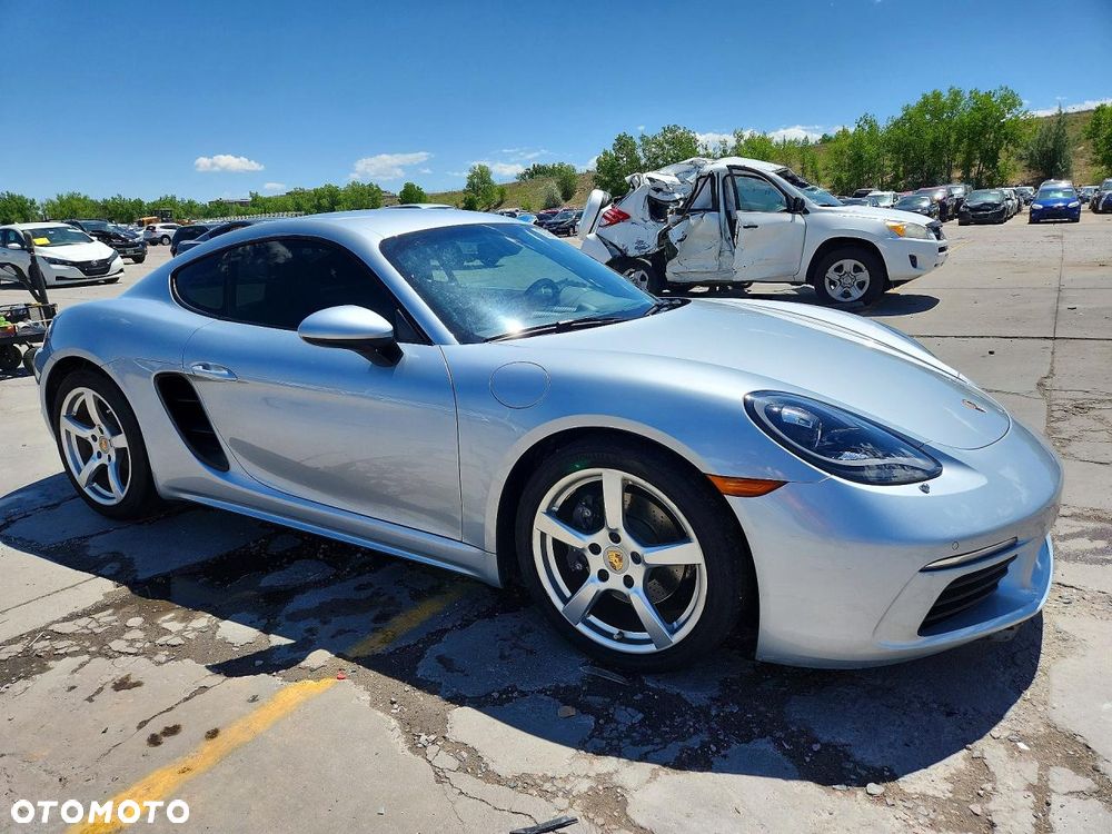 Porsche Cayman - 1